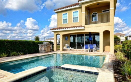 7824 Loxahatchee Court Property with a Pool in Reunion Resort