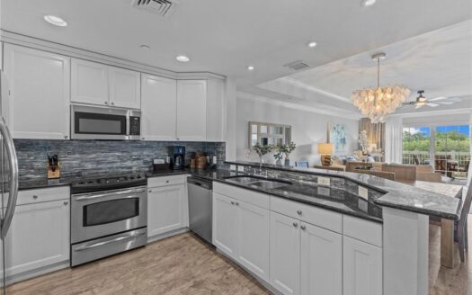 1354 CENTRE COURT RIDGE DRIVE UNIT 302,REUNION,Osceola,Residential