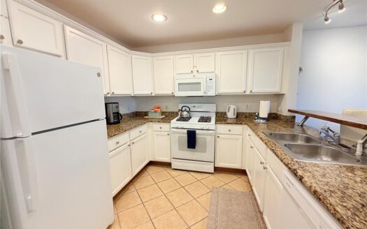 1323 SEVEN EAGLES COURT UNIT 202,REUNION,Osceola,Residential